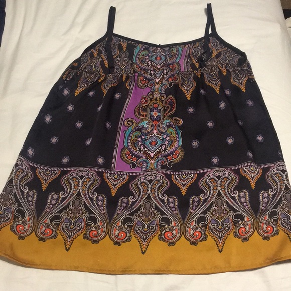 Tank/Cami with Beautiful Pattern - Picture 6 of 7